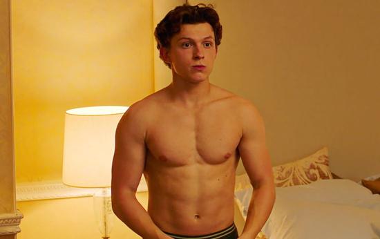 See Hottie Tom Holland's Best Nude Scenes