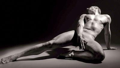 Man-O-Chromatic: Nude Scenes in Black & White Fetish Black And White Monochromatic 111