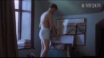 Sean Bean Nude as Brendan. Butt, Shirtless, penis, straight. 2462