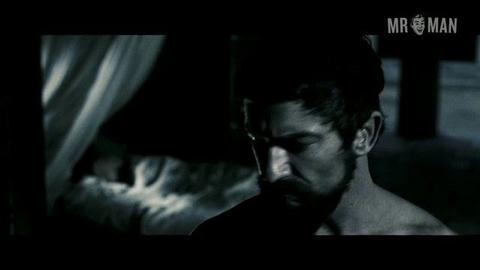 Gerard Butler Naked in 300. Butt, Shirtless, sexy. 73