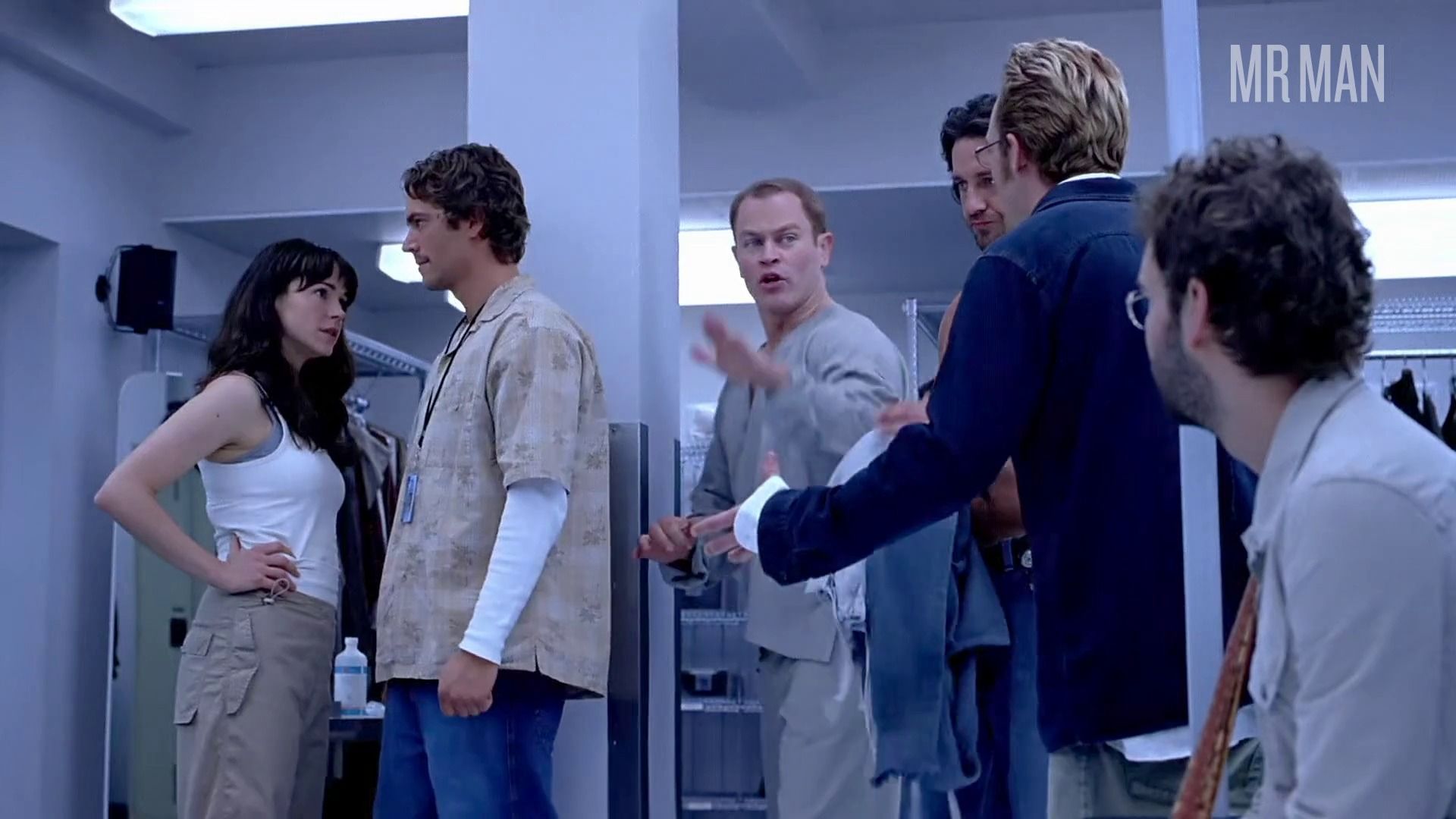 Gerard Butler in Timeline (2003) Shirtless Sexy Shirtless 4493