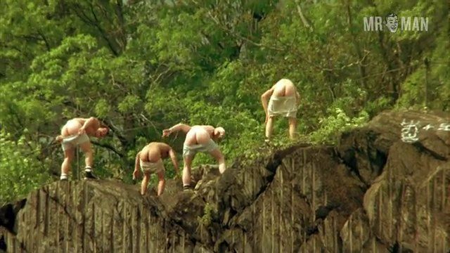 Leonardo DiCaprio Naked in The Basketball Diaries. Butt, Shirtless, Underwear, bulge, sexy. 403