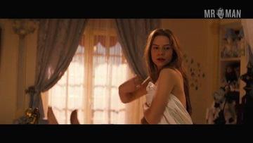 Leonardo DiCaprio in Romeo + Juliet (1996) Sexy Shirtless Underwear Sexy Shirtless 6948