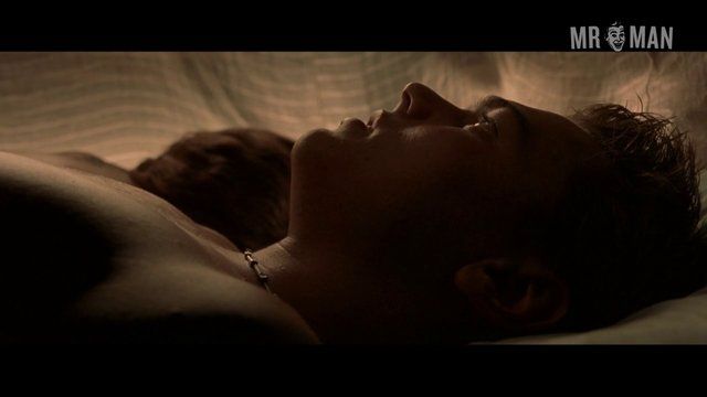 The Beach's Sexiest Scenes with Leonardo DiCaprio. Shirtless, Straight, sexy. 474