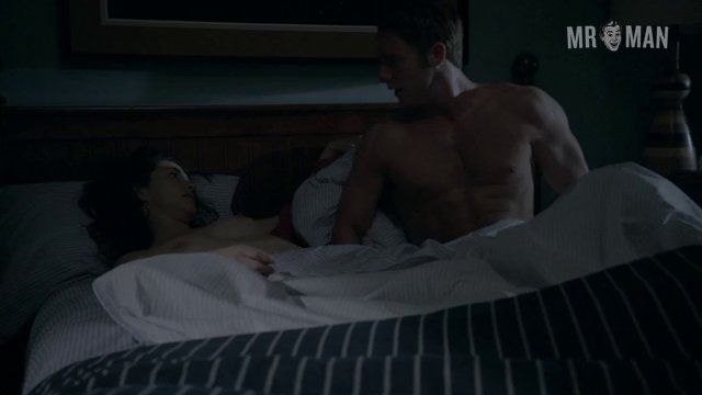 Nudes of Mike Pratt from Shameless. Butt, Shirtless, Straight, sexy. 3858