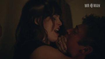 Jeremy Allen White in Shameless (2011-2021) Butt Sexy Shirtless Straight Bulge Butt 6366