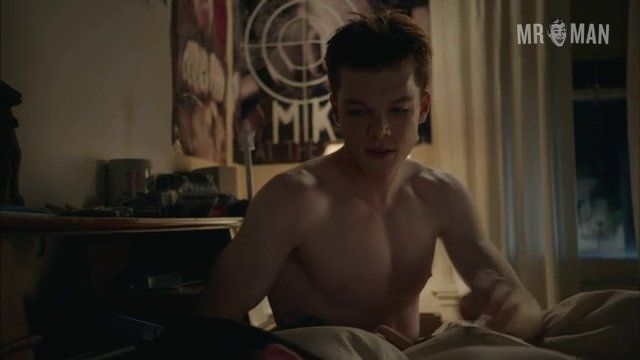 Sexiest Scenes of Ian Gallagher from Shameless. Sexy, Shirtless, bathing suit, bulge. 7931
