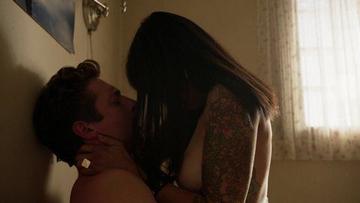 Jeremy Allen White in Shameless (2011-2021) Shirtless Straight Bulge Butt 22897