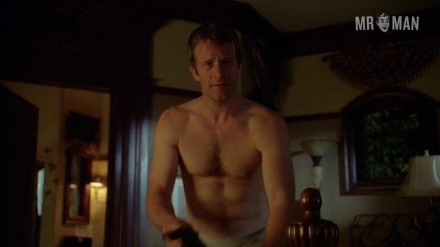 Thomas Jane Naked in Hung. Butt, Shirtless, Underwear, balls, bulge. 2113