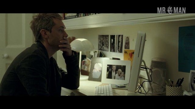 Jude Law Nude as Will Francis. Butt, Sexy, Shirtless, straight. 15134