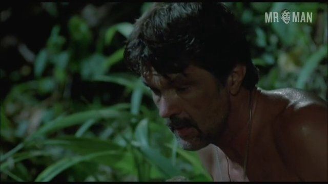 Tom Skerritt Nude as Logan. Butt, Sexy, Shirtless, Body Double, underwear. 8138