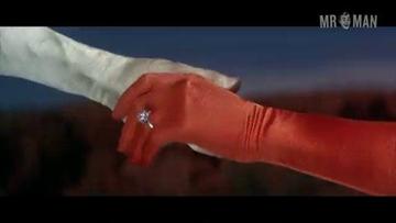 Guy Pearce Nude in The Adventures of Priscilla, Queen of the Desert. Butt, Sexy, Underwear, bulge, shirtless. 1906
