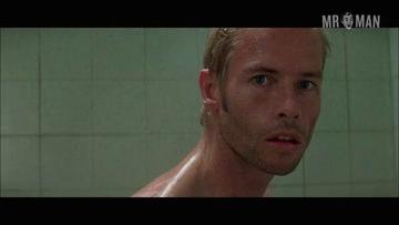 Guy Pearce in Memento (2000) Butt Sexy Shirtless Butt Sexy 8297