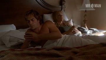 Luke Perry in John from Cincinnati (2007) Sexy Shirtless Sexy Shirtless 3288