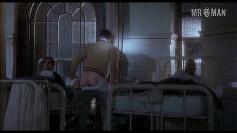 Brad Pitt Naked as Jeffrey Goines. Butt, Balls, shirtless. 1485