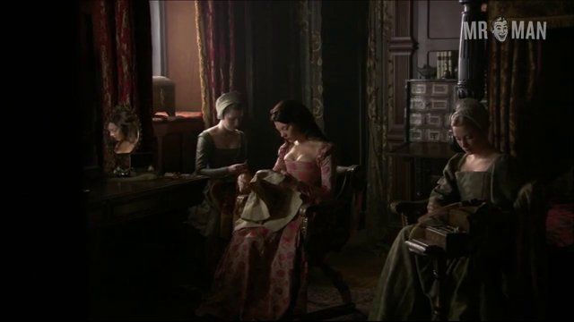 Hottest Henry VIII of England Scenes. Sexy, Shirtless, bulge, butt. 5217