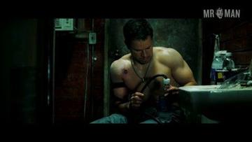 Mark Wahlberg in Shooter (2007) Shirtless Sexy Shirtless 1729