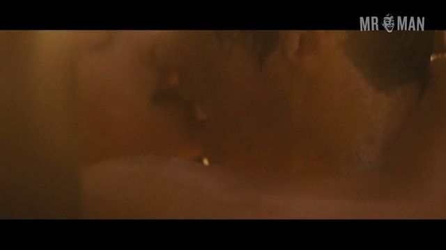 Josh Peck Nude as Luke Shapiro. Butt, Sexy, Shirtless, Straight. 17522