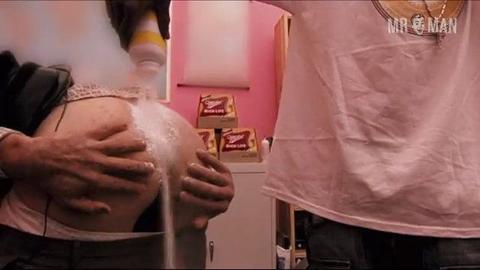 Johnny Knoxville Naked in Jackass Number Two. Butt, sexy, shirtless. 7273