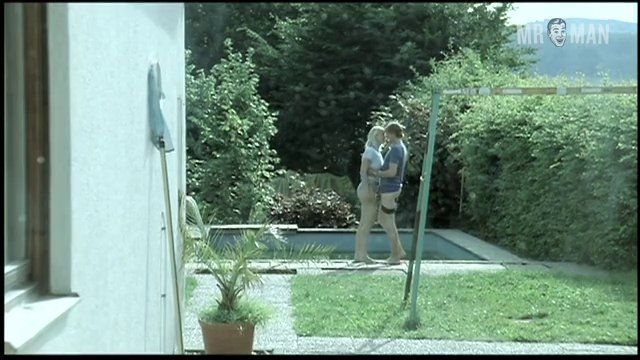 Devid Striesow Naked in Bungalow. Bathing Suit, Butt, Shirtless, bulge, sexy. 4387