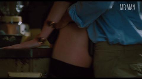 Jake Gyllenhaal Nude as Jamie Randall. Butt, Sexy, Straight, bulge, shirtless. 1658