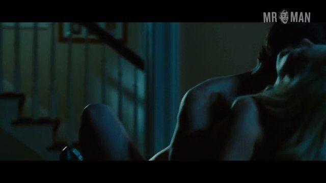 Justin Long Naked in Going the Distance. Butt, Shirtless, Straight, sexy. 4789