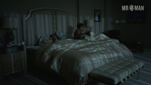Jeffrey Dean Morgan Nude as Ike Evans. Butt, Shirtless, straight. 1526