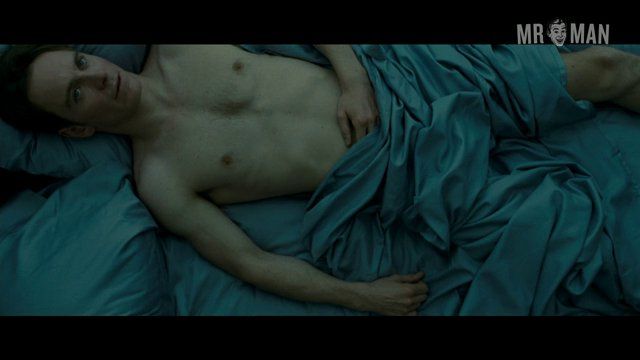 Shame's Sexiest Scenes with Michael Fassbender. Shirtless, balls, butt. 96