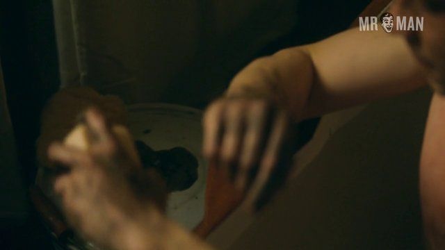 Hottest Killian Scott Scene in Ripper Street. Shirtless, butt. 16844
