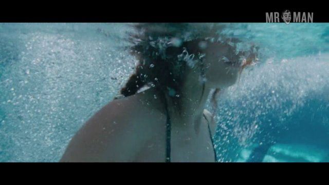 Sexiest Scenes of Neil from To the Wonder. Shirtless, Straight, bathing suit. 2315