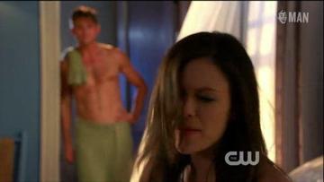 Wilson Bethel in Hart of Dixie (2011-2015) Shirtless Sexy Shirtless 437