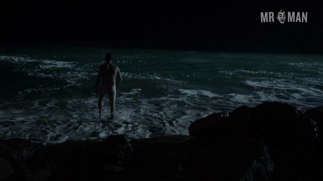Nudes of Ray Donovan from Ray Donovan. Butt, Shirtless, sexy, straight. 6618
