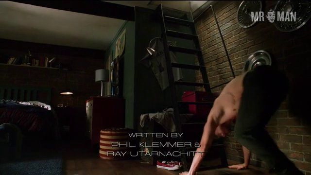 Hottest Luke Mitchell Scene in The Tomorrow People. Shirtless, sexy. 4538