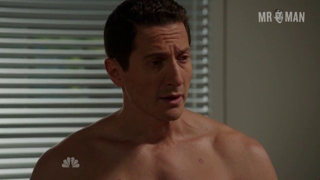 Sexiest Scenes of Captain Sean Renard from Grimm. Sexy, Shirtless, straight, underwear. 8897