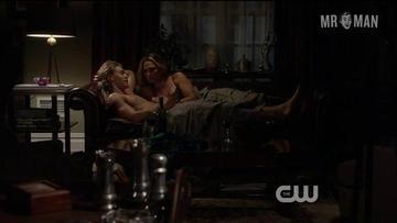Austin Butler in The Carrie Diaries (2013) Shirtless Straight Shirtless Straight 3387