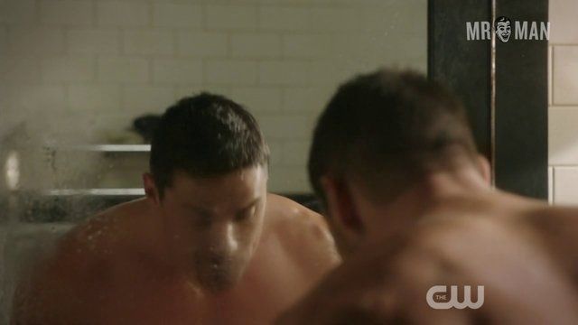 Sexiest Scenes of Vincent Keller from Beauty and the Beast. Sexy, Shirtless. 15647