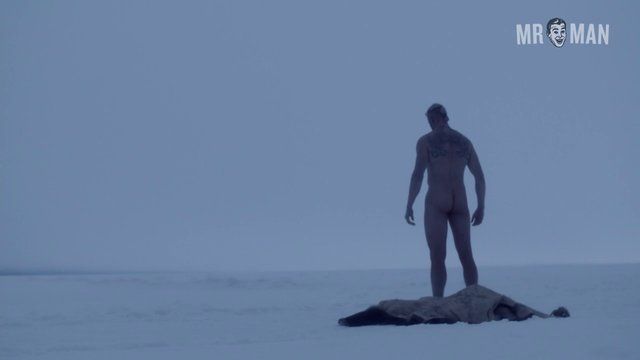 Alexander Ludwig Nude as Bjorn Lothbrok. Butt, Shirtless, sexy, straight. 15848