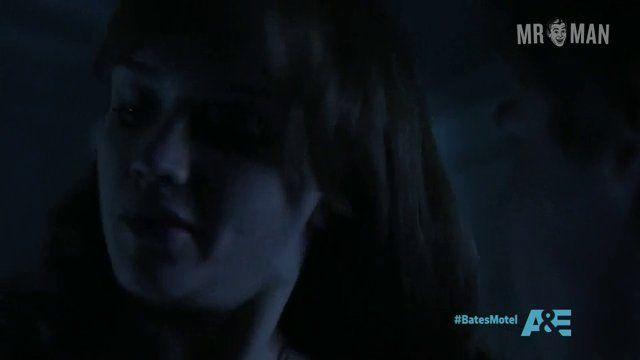 Sexiest Keenan Tracey Scene in Bates Motel. Sexy, Shirtless, Straight, bathing suit. 4771