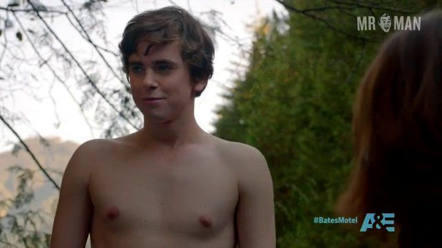 Hottest Keenan Tracey Scene in Bates Motel. Bathing Suit, Shirtless, sexy, straight. 4820