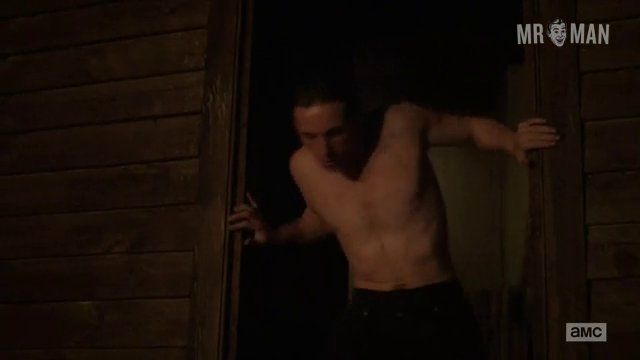 Sexiest Scenes of Abraham Woodhull from TURN. Shirtless, sexy, straight. 4871
