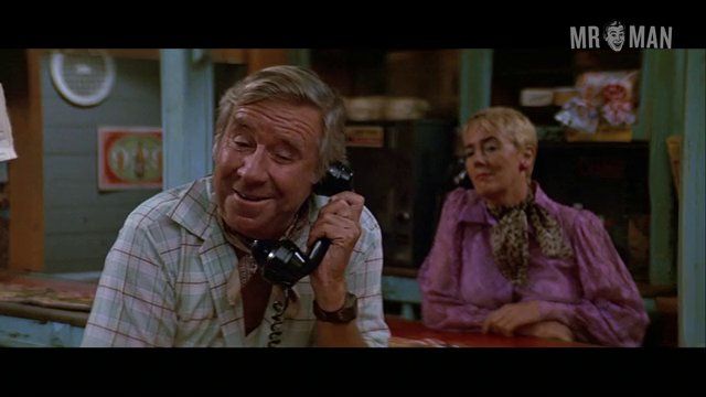 Hottest Michael J. 'Crocodile' Dundee Scenes. Sexy, Shirtless. 5055