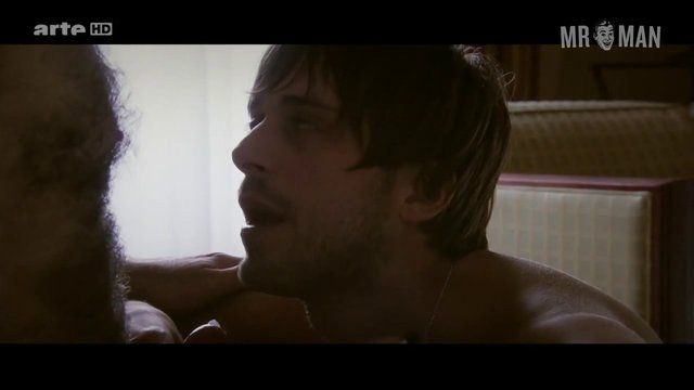 Nudes of Julien from Le Plaisir de chanter. Butt, Gay, Sexy, Shirtless, balls, penis. 5598