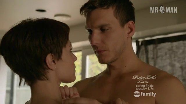 Sexiest Leo Hendrie Scenes. Shirtless, Straight, sexy, underwear. 8824