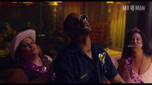 Hottest Jake Johnson Scene in Let's Be Cops. Sexy, shirtless. 7556