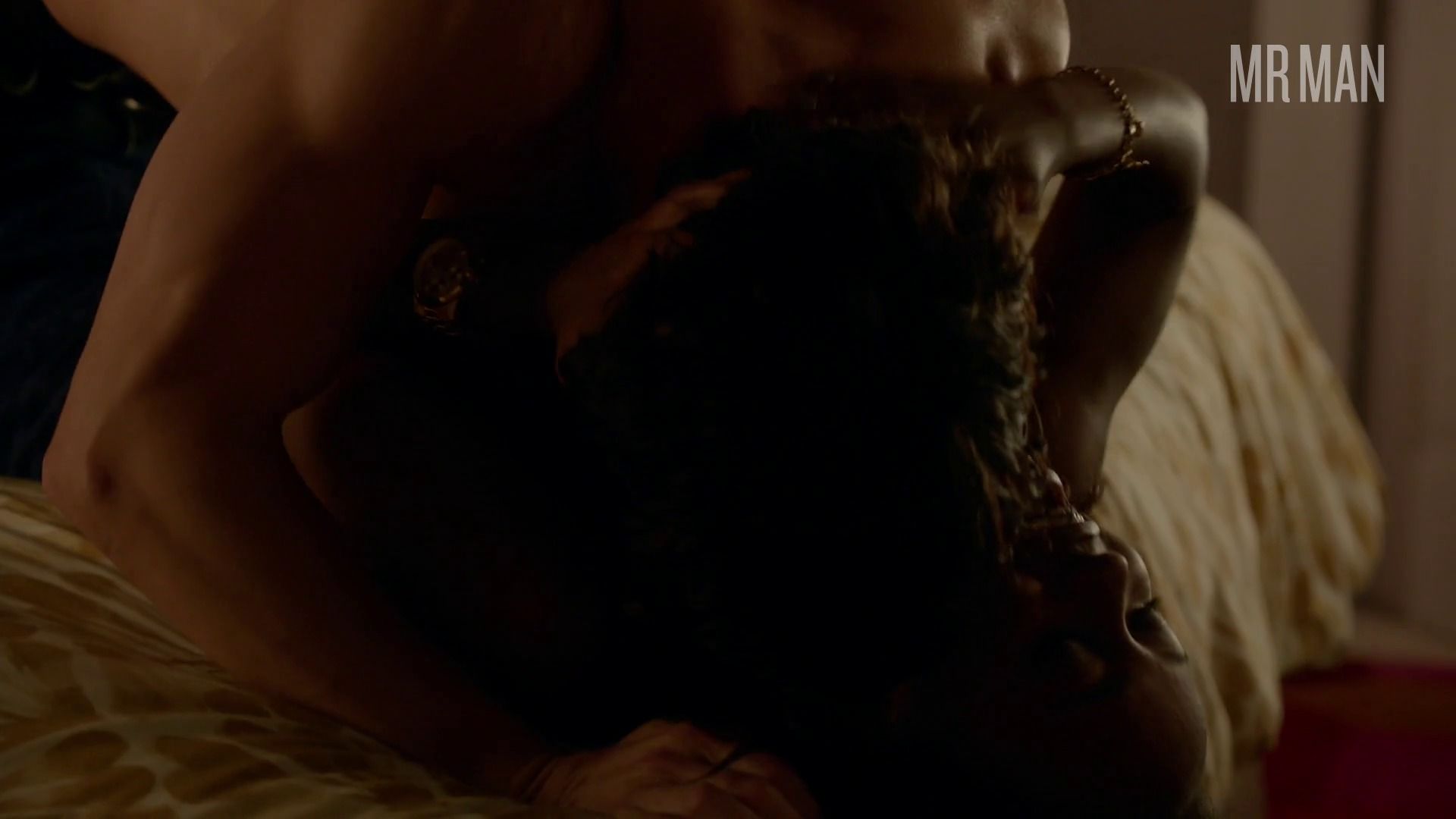 Sexiest Scenes of Levi Sutter from How to Get Away With Murder. Shirtless, Straight, sexy. 11489