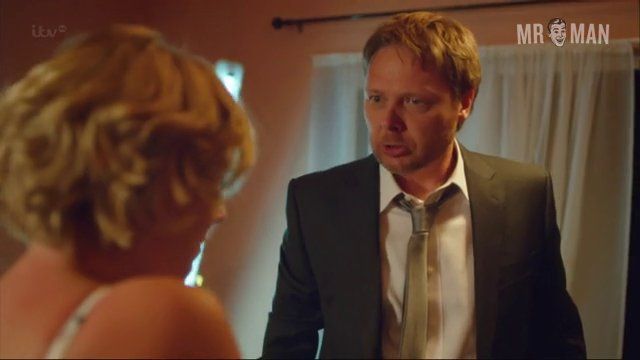 James D'Arcy Naked in Broadchurch. Butt, Sexy, Shirtless, Straight. 8497
