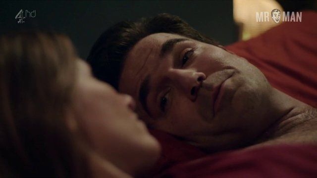 Rob Delaney Nude as Rob Norris. Butt, Penis, Shirtless, Underwear, bulge, sexy. 8288