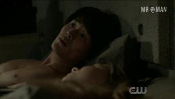 Christopher Larkin in The 100 (2014-2020) Sexy Shirtless Straight Sexy Shirtless 18275
