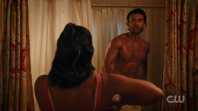 Jane the Virgin's Sexiest Scenes with Justin Baldoni. Shirtless, sexy, straight. 21858