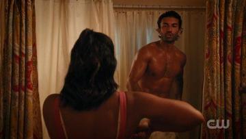 Justin Baldoni in Jane the Virgin (2014-2019) Shirtless Sexy Shirtless 21858